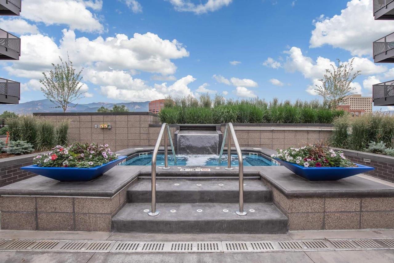 דירות Colorado Springs Luxurious Unit With Mountain View מראה חיצוני תמונה